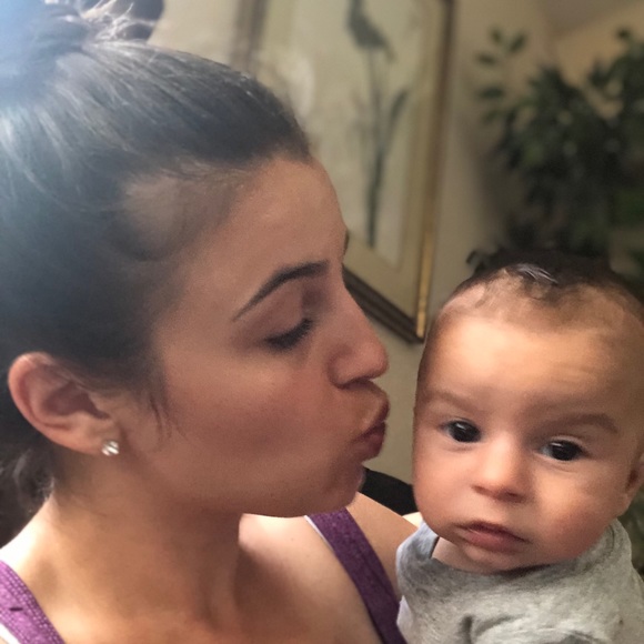 Meet your Posher, Ali - Picture 2 of 5